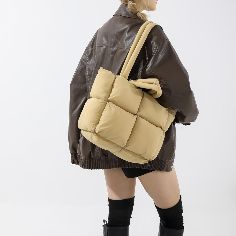 Veloura Puffer Tote Bag